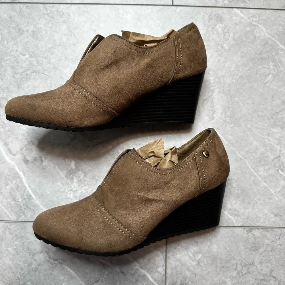 Life stride soft system wedge booties brown women’s 7.5